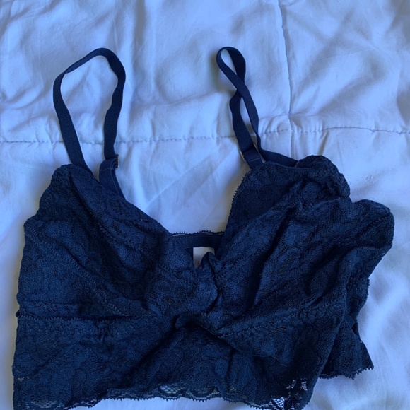 Lace Bralettes - Picture 2 of 7